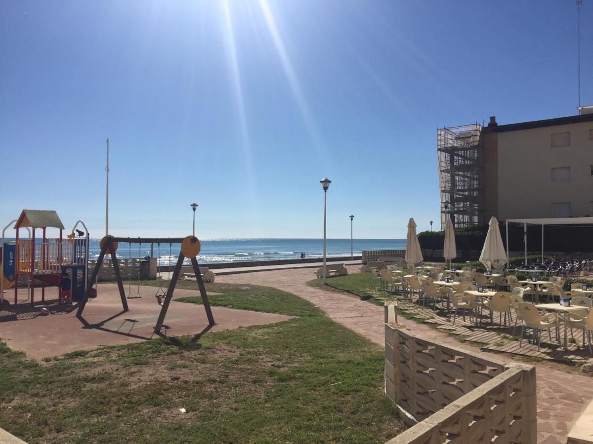 Cozy Apartment In A Beachfront Complex Mareny Blau Εξωτερικό φωτογραφία